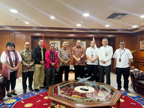 Gubernur NTB Lalu Muhamad Iqbal bersama jajaran BRIN. (Iba)