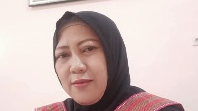 Kepala SMA Negeri 9 Mataram Nengah Istiqomah. (Iba)