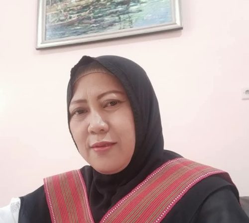 Kepala SMA Negeri 9 Mataram Nengah Istiqomah. (Iba)