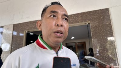 Ketua Umum KONI NTB Mori Hanafi usai menggelar Chef de Mission (CdM) Porprov NTB 2026 bersama KONI kabupaten/kota dan seluruh pengurus cabang olahraga (cabor) di Gedung Sangkareang, Kantor Gubernur NTB, Sabtu (20/6/2026).