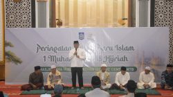 Peringatan Tahun Baru Islam 1 Muharram 1448 Hijriyah di Provinsi Nusa Tenggara Barat (NTB) berlangsung khidmat. Acara yang dipusatkan di Masjid Raya Hubbul Wathan Islamic Center, Mataram, pada Senin (15/6/2026) yang dihadiri ratusan jemaah yang memenuhi ruang utama masjid. (Iba)