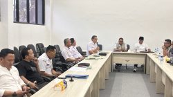 RDP Komisi IV DPRD NTB dengan Kepala Dinas PUPR/PKP NTB serta perwakilan kontraktor soal jalan Lenangguar-Lunyuk. (Iba)