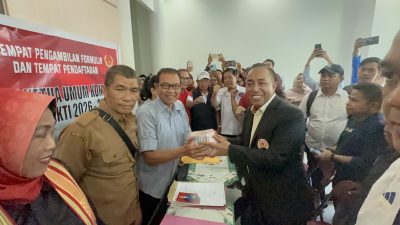 Petahana Mori Hanafi resmi mendaftarkan dirinya sebagai Calon Ketua Umum KONI NTB periode 2026-2030, Selasa 11 Agustus 2026 di kantor KONI NTB. (Iba)