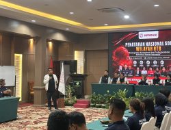 Ketua PERBASI NTB Mohammad Solahuddin saat menyampaikan sambutan sekaligus membuka acara penataran nasional SDM Wilayah Zona NTB dengan 80 peserta, Kamis 27 Agustus 2026 di Hotel Golden Palace Mataram. (Iba)