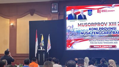 Ketua Umum KONI NTB Mori Hanafi saat me