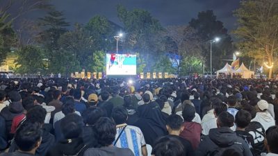 Pemerintah Provinsi Nusa Tenggara Barat (NTB) menyampaikan apresiasi dan terima kasih kepada seluruh masyarakat yang telah menyukseskan kegiatan nonton bareng (nobar) Final Piala Dunia FIFA 2026 di Halaman Bumi Gora, Kantor Gubernur NTB, Senin (20/7). (Iba)