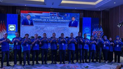 Hadi Gunawan bersama Ketua-ketua DPC Kabupaten/kota di NTB usai menggelar Musdalub DPD Demokrat NTB. (Iba)